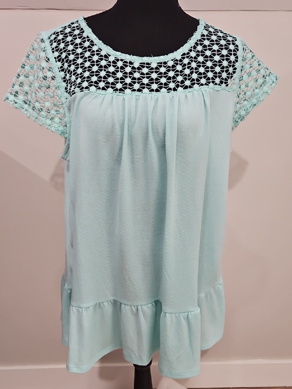 Absolutely Famous Light Aqua Crochet Yoke Tunic. Size L